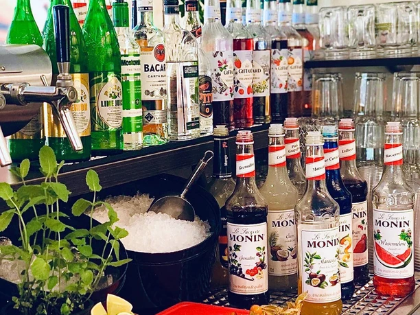 Gigant xxl_Barbereich