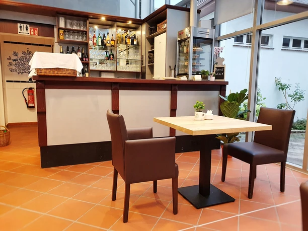 Café in der kleinen Gasse_Theke