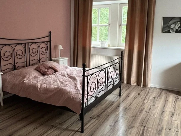 Schlafzimmer 3