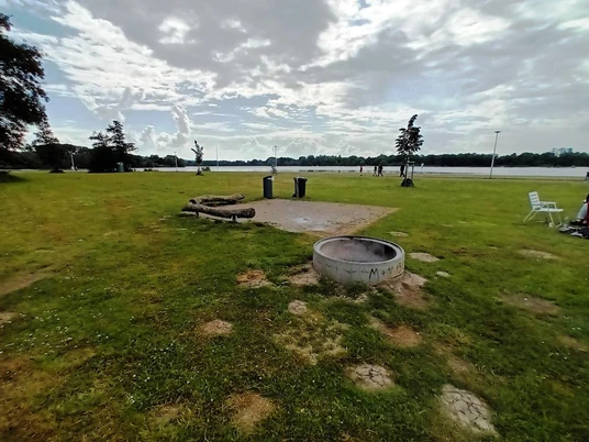 Grillplatz Salzgittersee Ostufer mit Seesicht