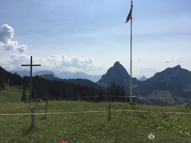Aussicht auf die Mythen, ab Furggelen