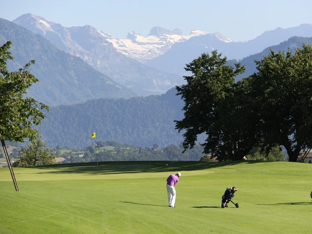 golfplatz_berge