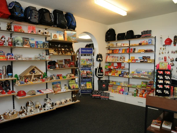 Sportgeschäft innen - Kiosk_bearb