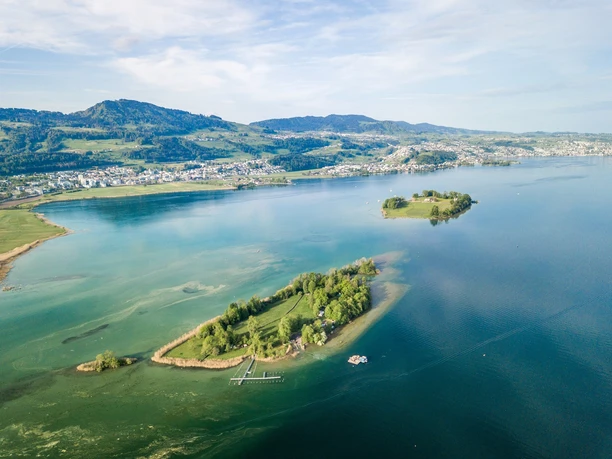 Blick auf Insel Lützelau und Unfau