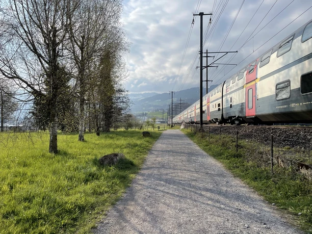 Unterwegs in Altendorf in Richtung Lachen