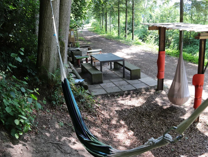 Feuerstelle Chrüterhäxli-Lilli-Brunnen Hergiswil