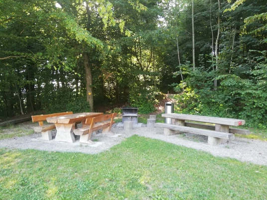 Egliswil, Häbniplatz