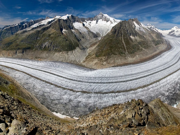 Wanderung vom Eggishorn via Märjelensee zur Fiescheralp