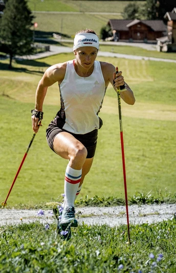 Trailrunning mit Stöcken