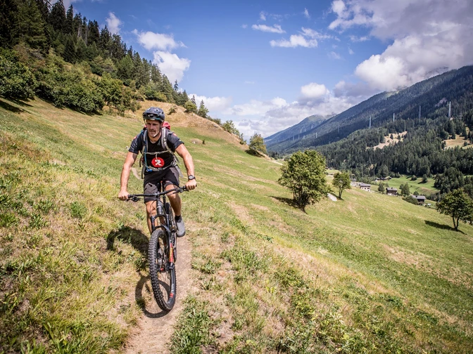 Aussichtsreibe Mountainbikerunde über Breiten, Bister und Hockmatte