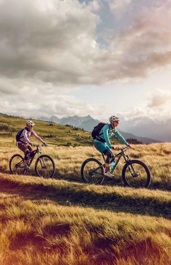 Mountainbiker am Col du Gibidum