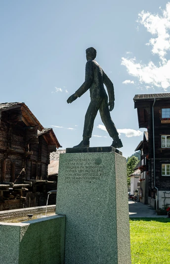 Denkmal Cäsar Ritz in Niederwald