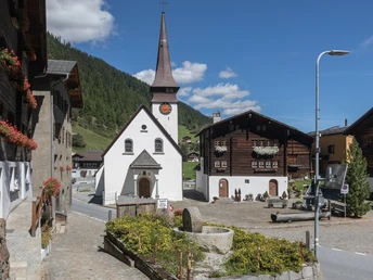 Biel, Pfarrkirche St. Johannes