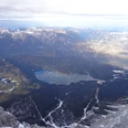 Gipfelblick von der Zugspitze auf den Eibsee