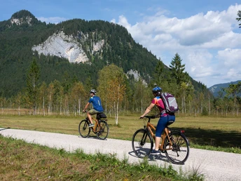 Es geht hinein ins Graswangtal