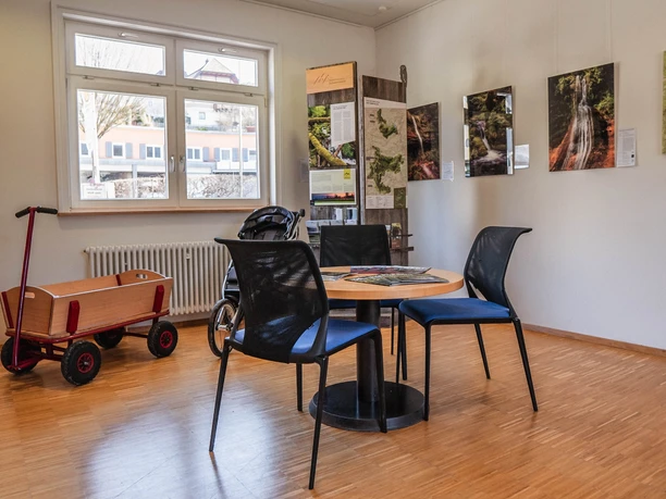 Am Tisch kann beispielsweise die nächste Wanderung geplant werden