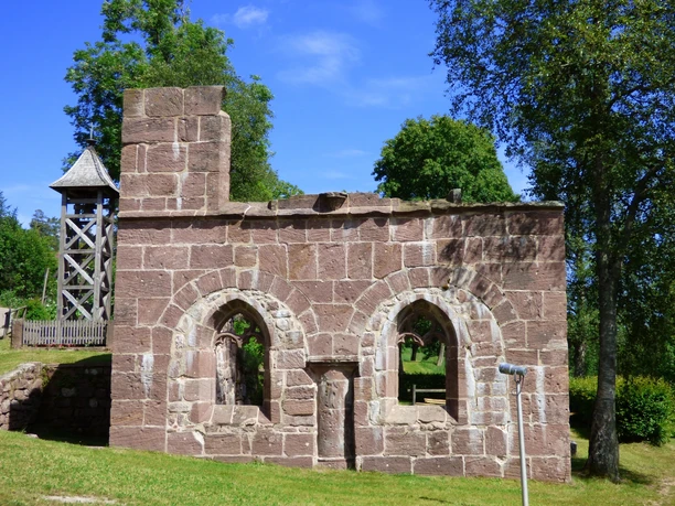 Die Klosterruine in Kniebis