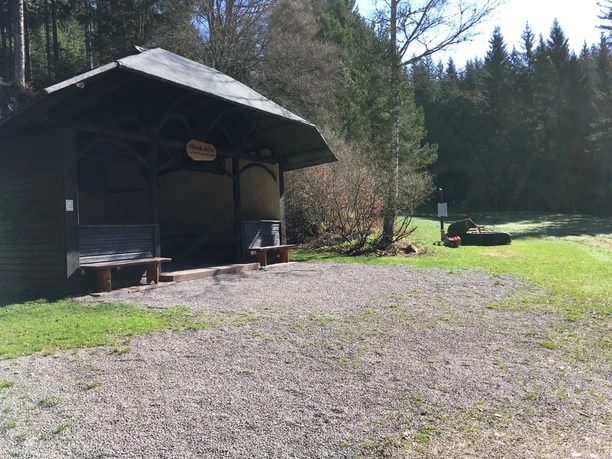 Die Ellbachhütte in Mitteltal lädt zu einem Abstecher ein.