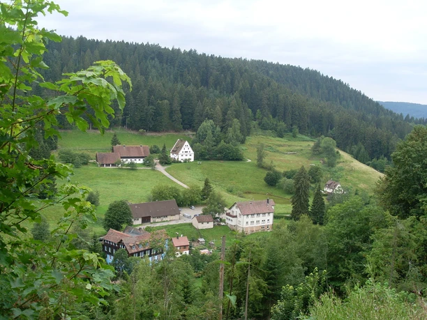 Blick ins Christophstal mit Bärenschlössle