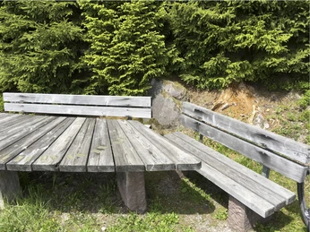 Aussicht Heimenhöhe ins Wolftal mit Sitzbank