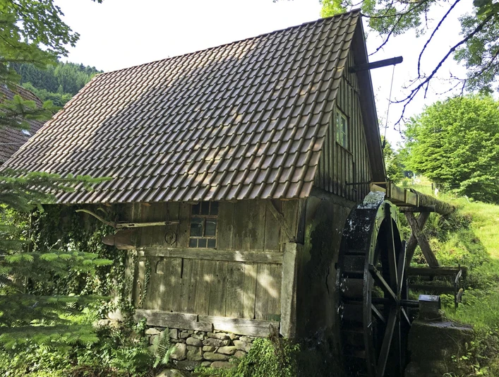 Mühle mit Wasserrad
