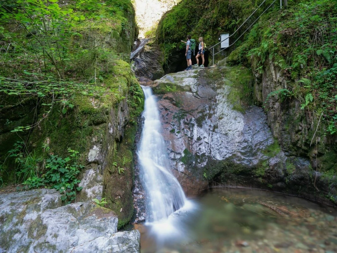 Edelfrauengrab-Wasserfälle