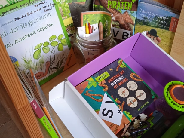 Forscherkiste an der Überrain-Hütte