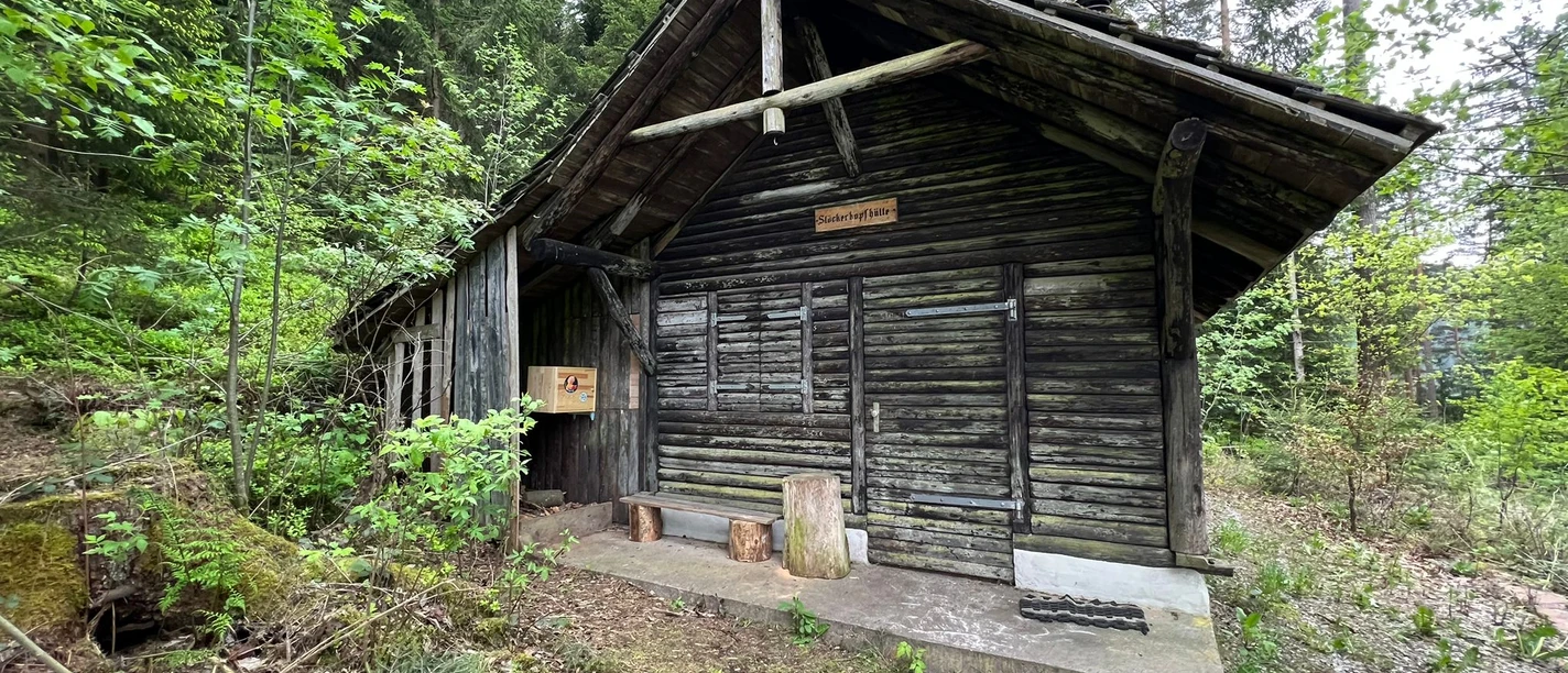 Bücherkiste in der Stöckerkopfhütte