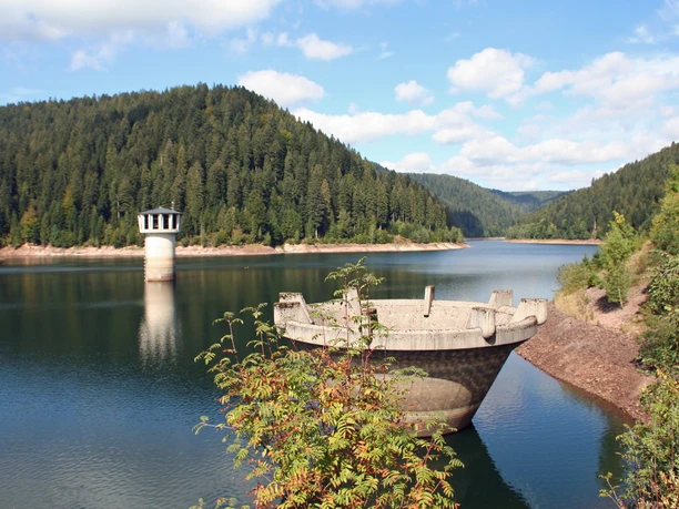 Talsperre Kleine Kinzig mit Entnahmeturm