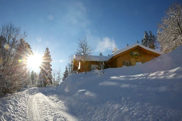 Wanderhütte Sattelei im Winter