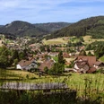Sitzgruppe im Eulengrund mit Blick auf Mitteltal