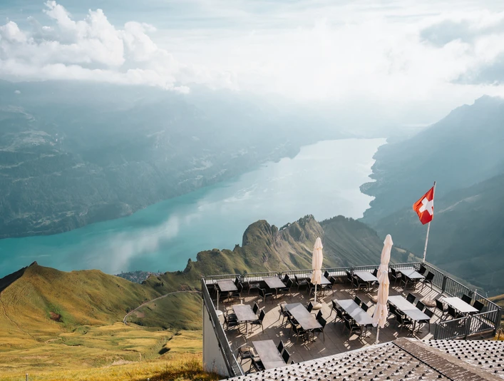 20210920_Sommer_Fototrail_Rothorn_Aussicht_Gipfelterrasse_Brienzersee_Brienzer Rothorn_Soerenberg_Felder Photography_09_21.jpg