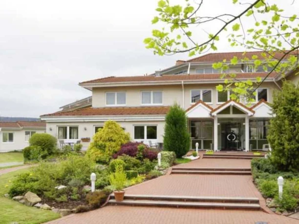 Hoteleingang, Trans world Hotel Auefeld.jpg