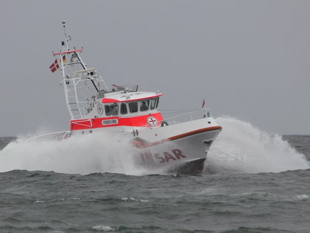 © Die Seenotretter - DGZRS I Manuel Miserok_Schiff 02.jpg