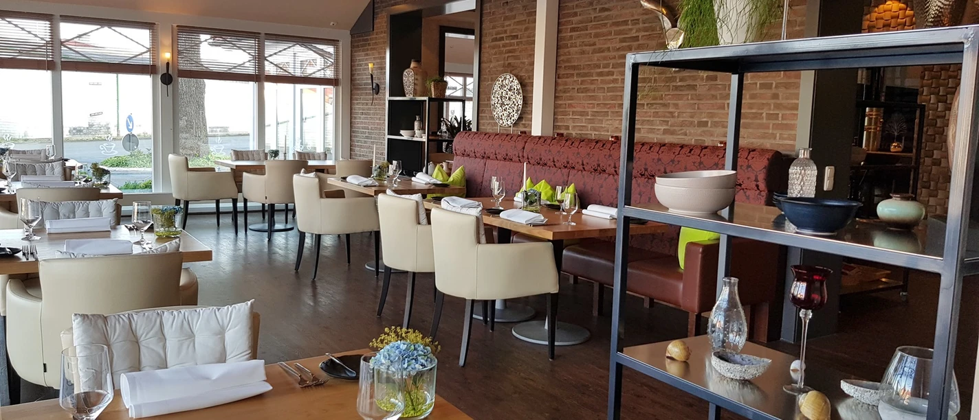 Restaurant Field
