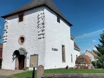 Eingangsbereich St. Marienkirche zu Engerode