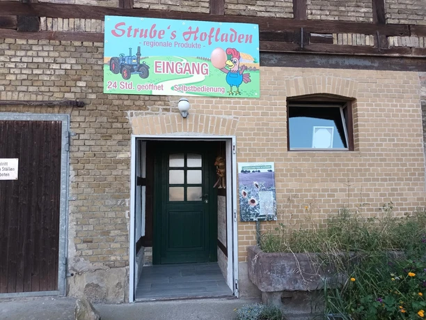 Eingang Strubes Hofladen in Salzgitter-Lobmachtersen