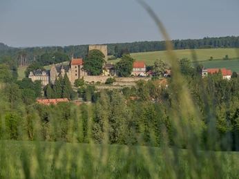 Mit Weitblick auf die Burg Adelebsen