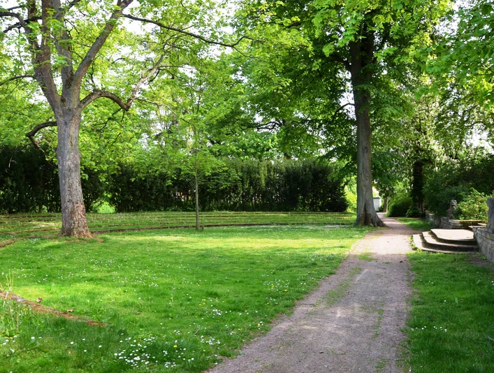 Freilichtbühne im Gutspark Salzgitter-Flachstöckheim