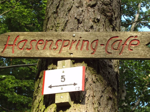 Salzgitter-Bad, Ausschilderung Wanderweg 5 zum Hasenspring