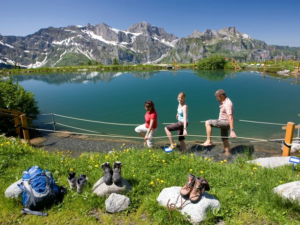 Kitzelpfad rund um den Härzlisee
