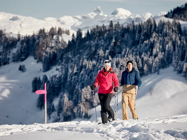 Schneeschuhlaufen auf dem Stoos