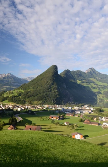 Talkessel Schwyz mit Lauerzersee