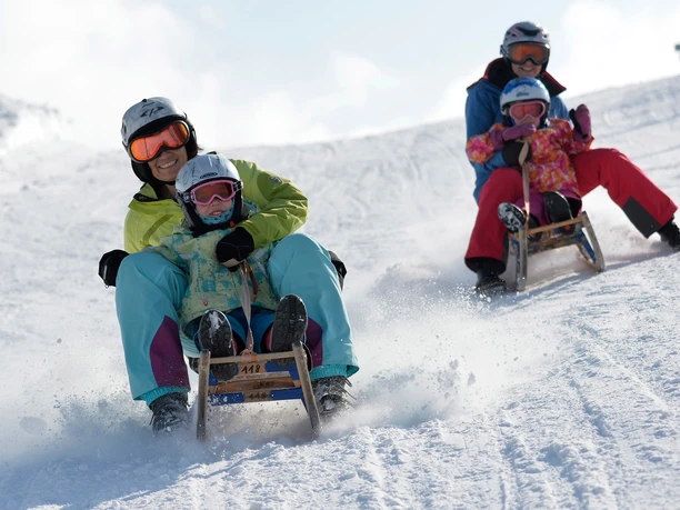 Schlittelspass im Sattel-Hochstuckli