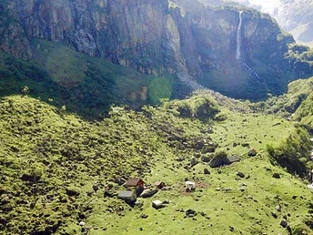 Die Alp Chüeplangg im Ersfeldertal