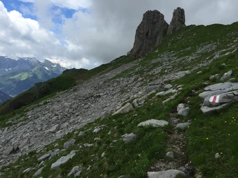 Blick vom Grat Richtung Westen