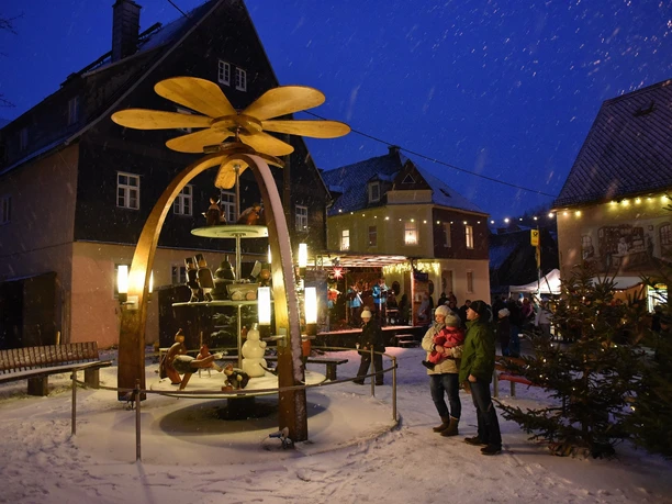 Pyramide - Weihnachtsmarkt Geising