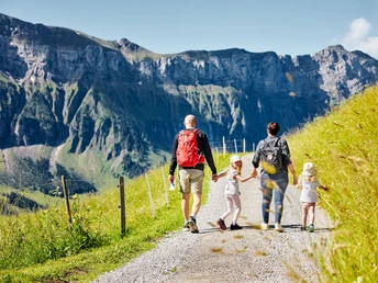 Wandern mit der Familie auf der Marbachegg