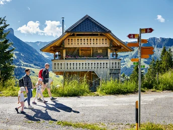 Wandern mit der Familie auf der Marbachegg