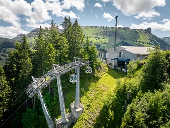 Mühelose Anreise mit der Gondelbahn von Marbach auf die Marbachegg